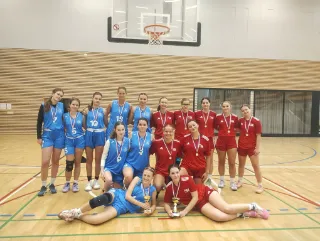 Veleúspěšné, sportovní září - dvojnásobné basketbalové zlato