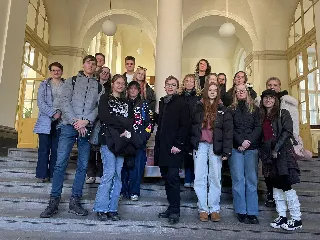 Od koster k plastinátům